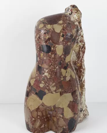 António Nogueira-s título-escultura em mármore-18x32 cm