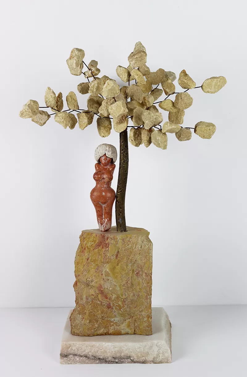 Carlos Rodrigues-s título-escultura em mármore