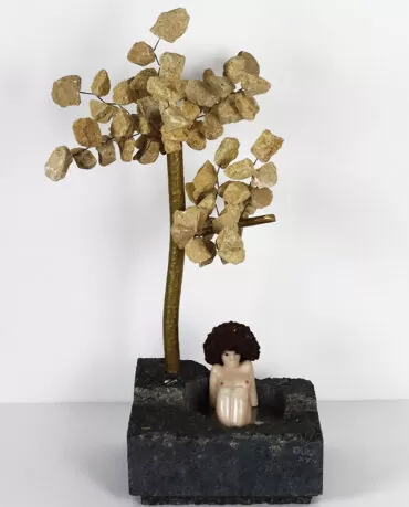 Carlos Rodrigues-s título-escultura em mármore e metal