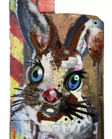Bordalo-II-Rabbit. Cerâmica, plásticos, MDF e têxteis pintado à mão