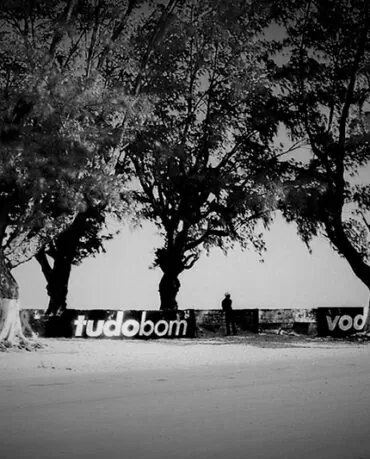 Gonçalo Furtado, série África, ca. 2000s-Impressão sobre papel fotográfico